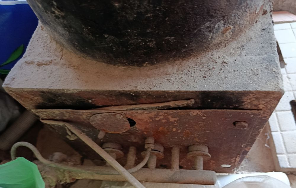 Газовый котёл чугунный рабочий Gaz Kotyol kattasi Pechka isitishga