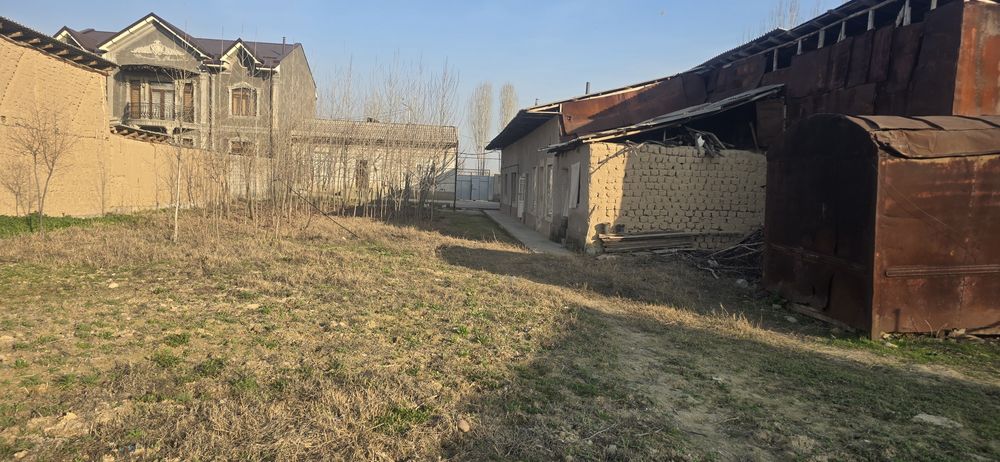 Nazarbek Nayman mahalla 48 uy sotiladi