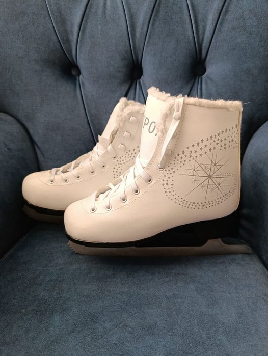 Продам.    Коньки