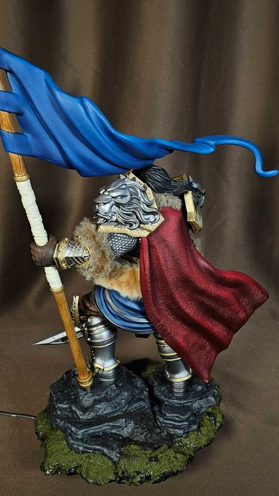 Figurina printata si pictata manual Varian Wrynn din World of Warcraft