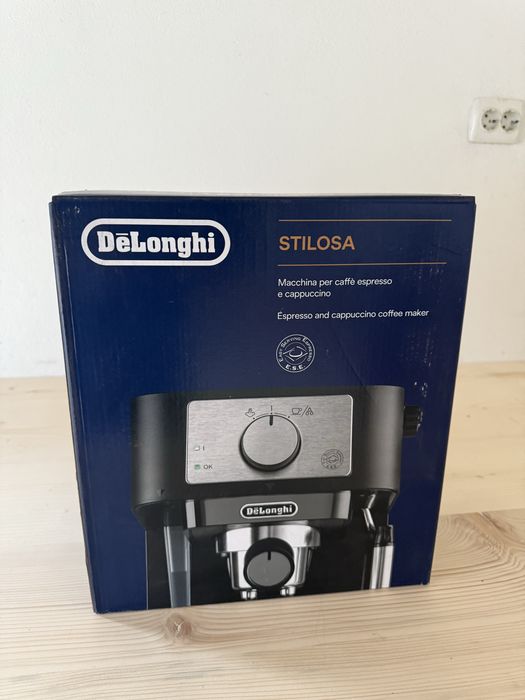 Cafetiera / aparat pentru cafea delonghi stilosa ex260bk