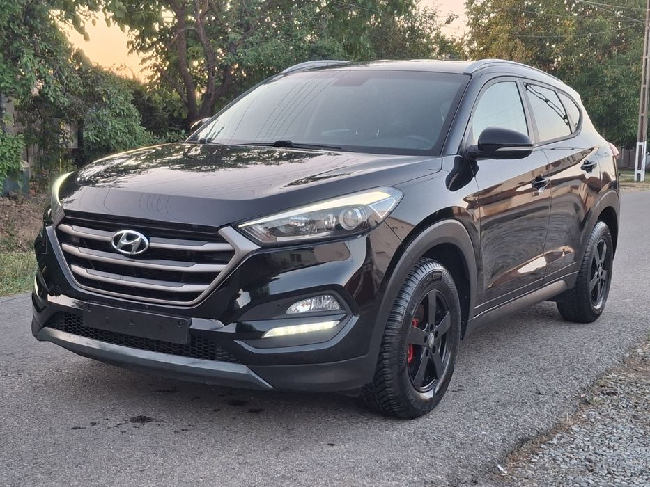 Hyundai Tucson - 1.7 CRDi Automat Premium / LED / NAVI / CLIMATRONIC