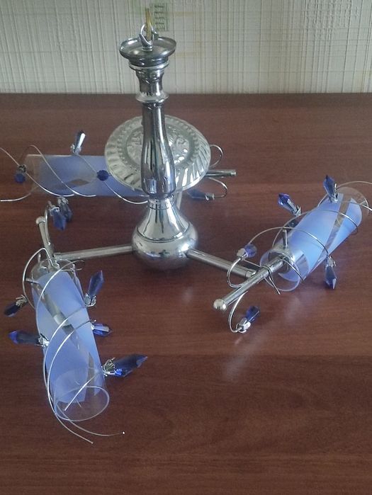 Продам люстра б/ у.