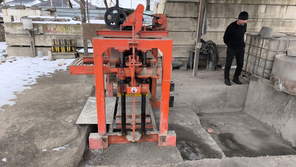 Станок шлакаблочный