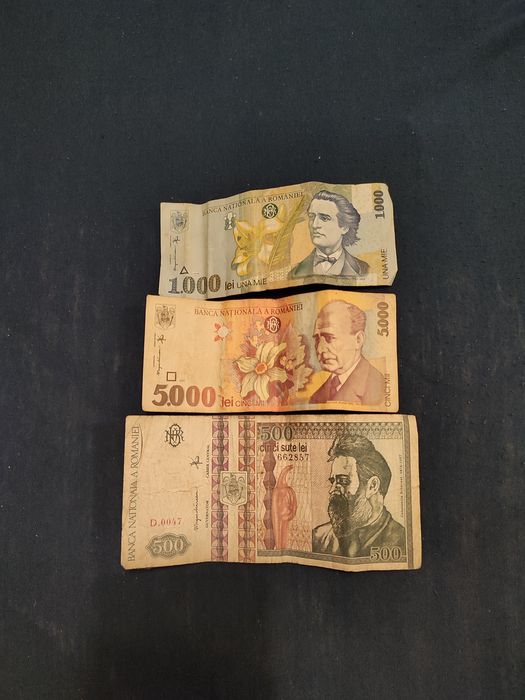 Vând bancnote vechi..1500 lei