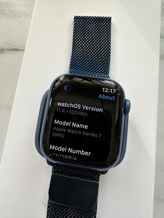 Apple Watch S7 - 41MM - Abyss Blue