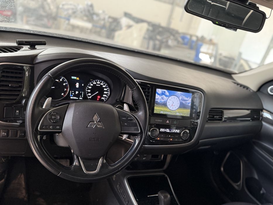 Митцубиси Аутлендер Mitsubishi Outlander 2018