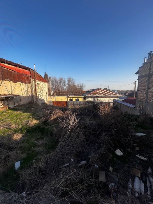 Участок 8,30 сот. ул.Турон ! Мирзо Улугбек район! Фасад 20 м