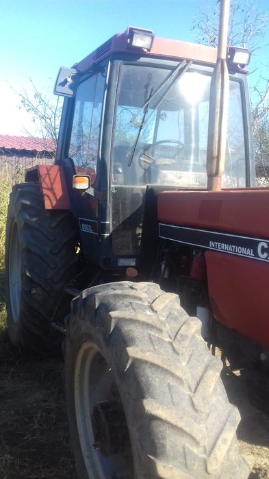 Dezmembrez tractoare Case 845.856,956,1056