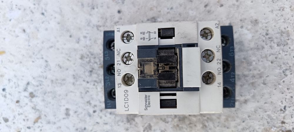 Schneider Electric LC1D09