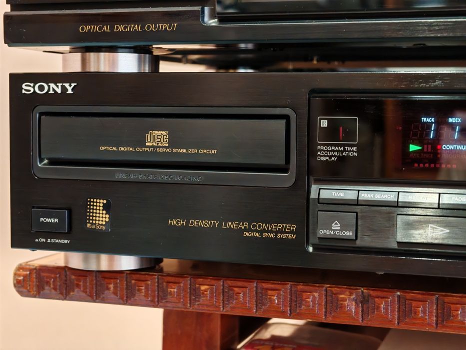 Sony CDP-790. Top cd player. Ca nou. Atenție la anunț. Preț fix !