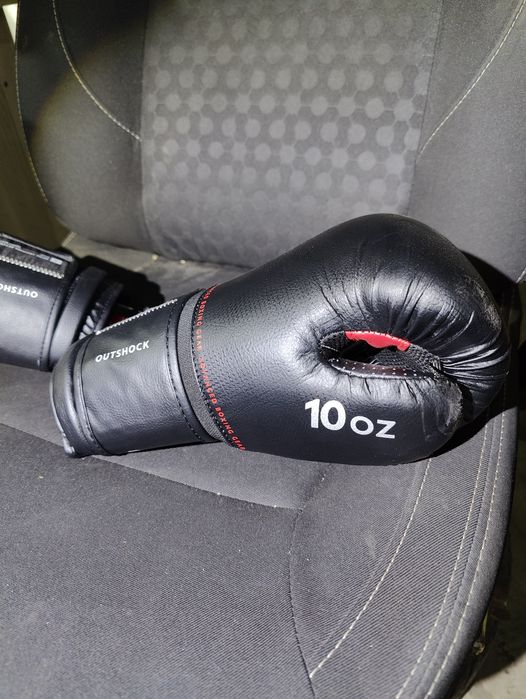 Mănuși de box 14 oz și 10 oz.  Picioroange pt sărituri sau alergat