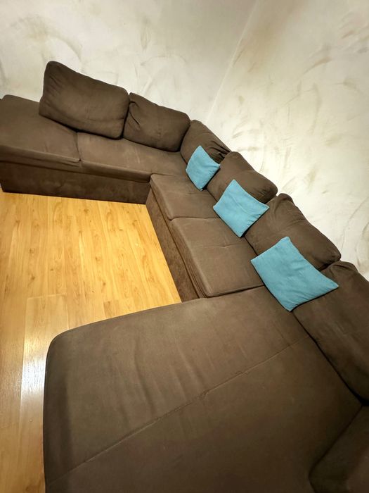 Подарявам П-образен диван