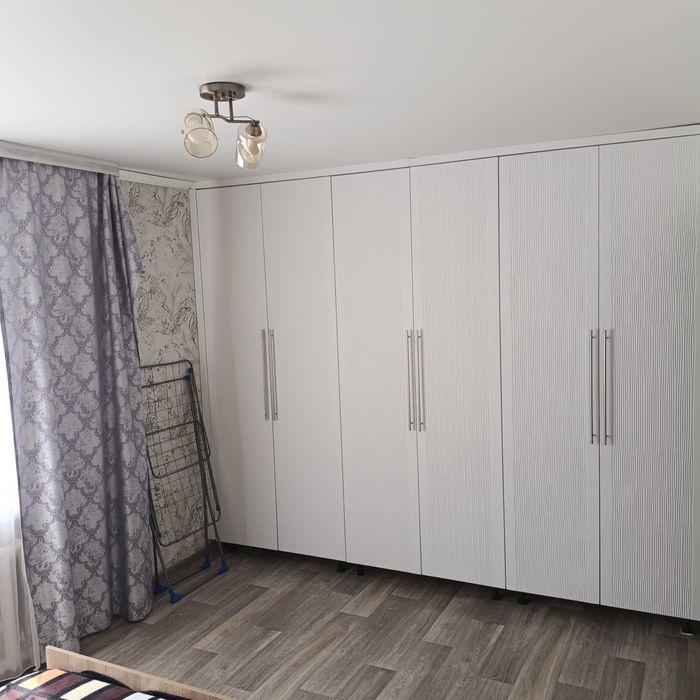 Сдам 2 комнатную квартиру
