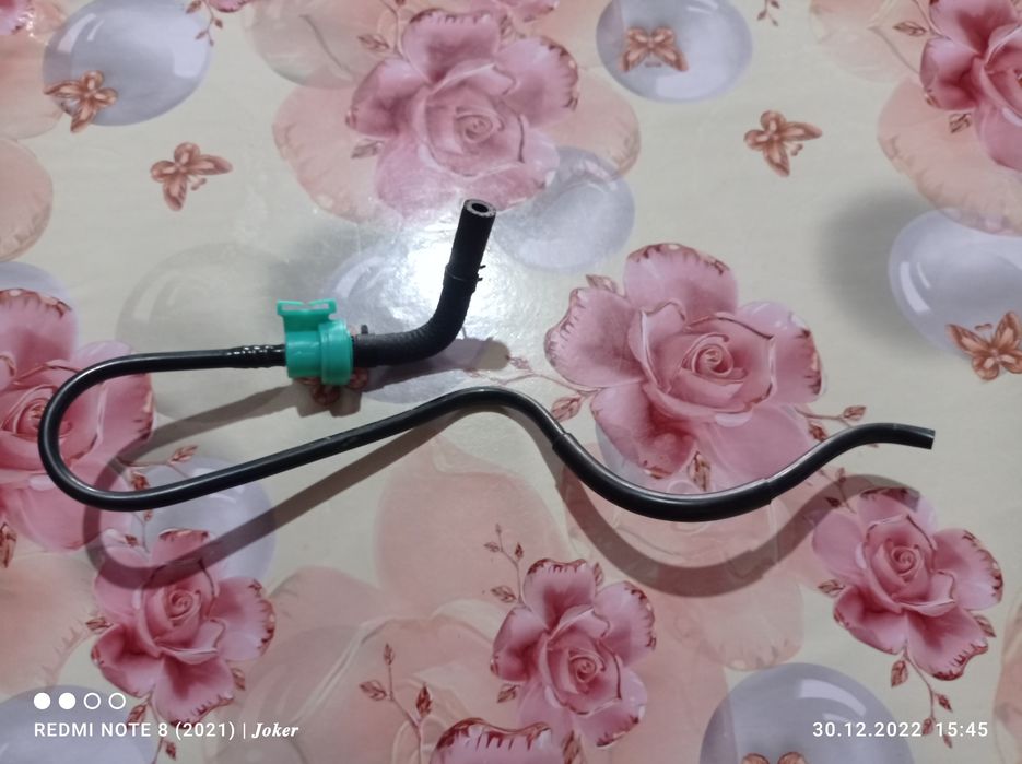 Benzanasos potrubkasi sotiladi