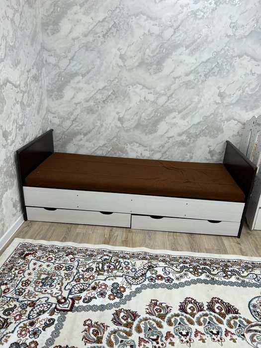 Продам кровать односпальная