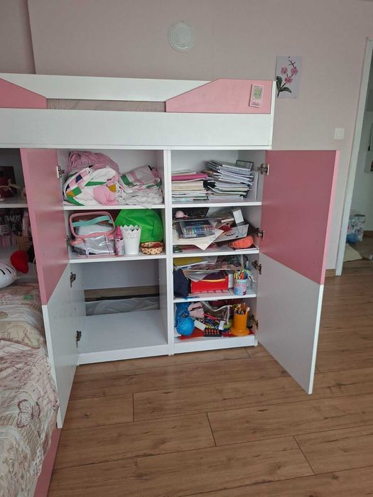 Поръчково обзавеждане за момичешка детска стая, с тайно скривалище