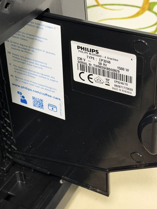 Кафемашина кафе автомат Philips EP3246  с гаранция