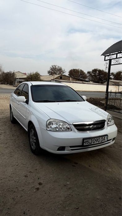 Ласетти 1 .8  жылы 2010.  Жургени.  250 000