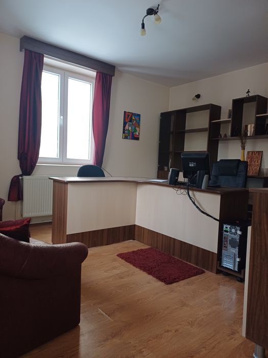 Spatiu( Casa P+E), Central, de vanzare zona Schmith!