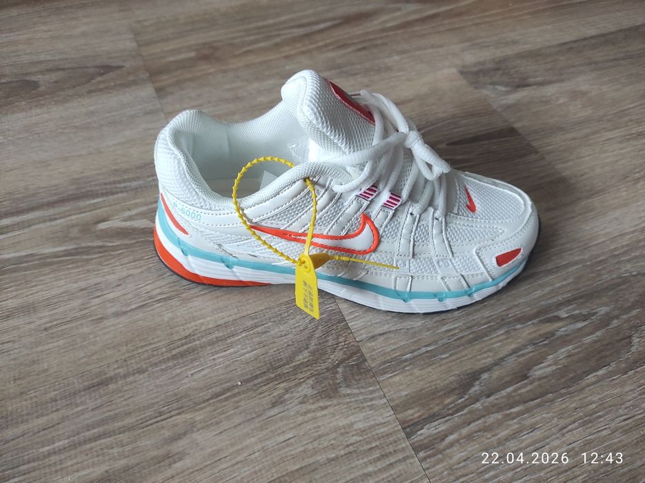 Кроссовки Nike p 6000