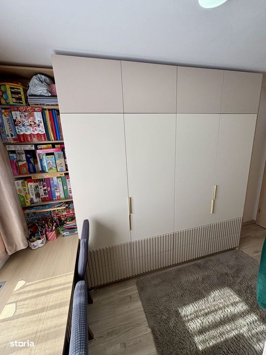 Apartament 3 camere | Grădină privată + parcare | Tractoru – Coresi