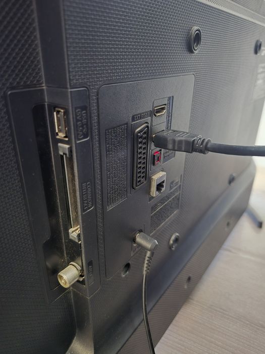 Смарт телевизор Samsung 32' инча
