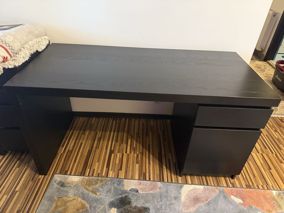 Vand birou ikea si scaun de birou