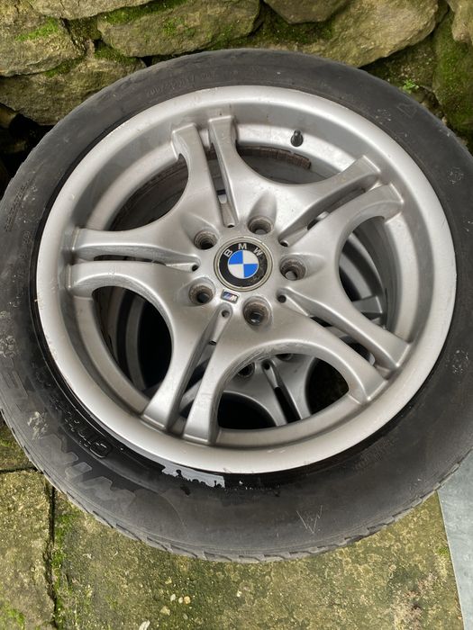 vand sau schimb jante bmw r17