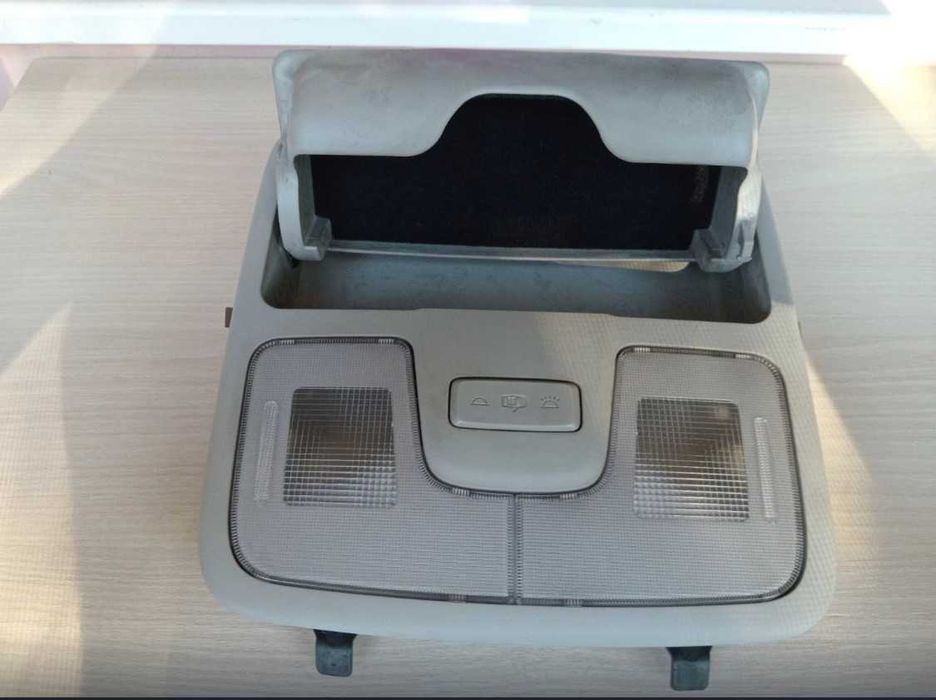 Плафон за Хюндай ix35 / Hyundai ix35
