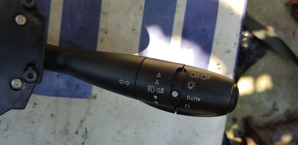 bloc manete semnalizare citroen c4 motor 1,6hdi