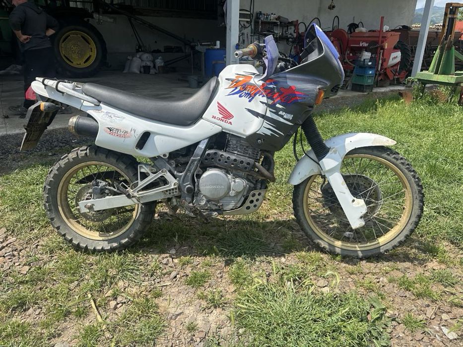 Honda dominator NX650