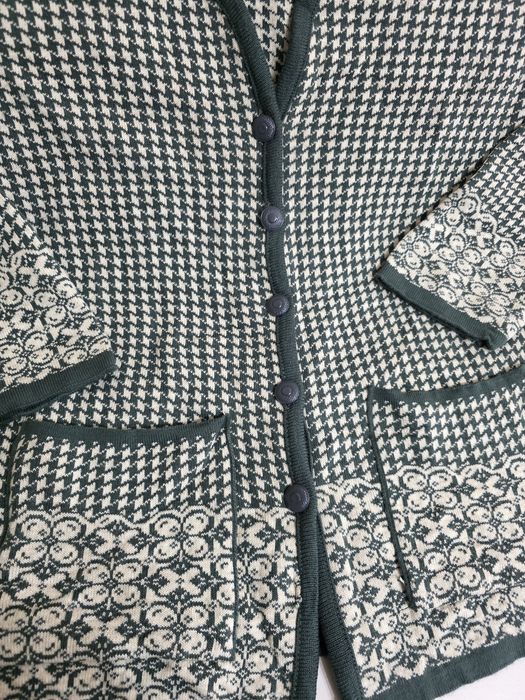 Pulover nou marimea  XL