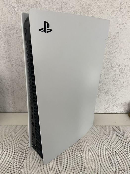 Конзола Playstation 5 Disc Edition