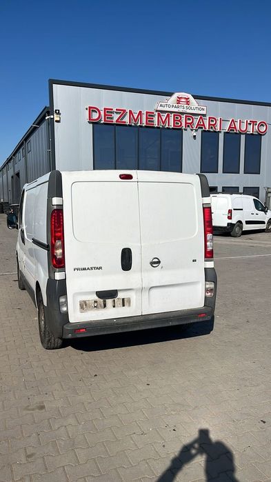 Dezmembram Renault Trafic 2.0 diesel din 2009