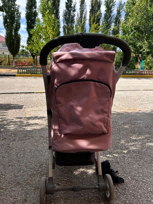 Продам коляску детскую для девочки