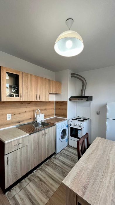 Дава се под наем Двустаен апартамент в София, Център - 65 кв.м за 435 € - Снимка #2