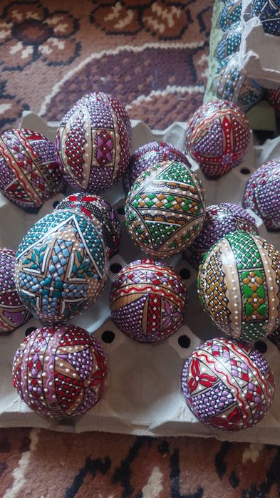 Vand oua încondeiate