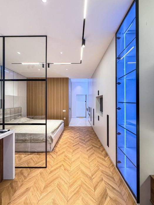 Сдается 2-комн квартира / Метро Космонавтов