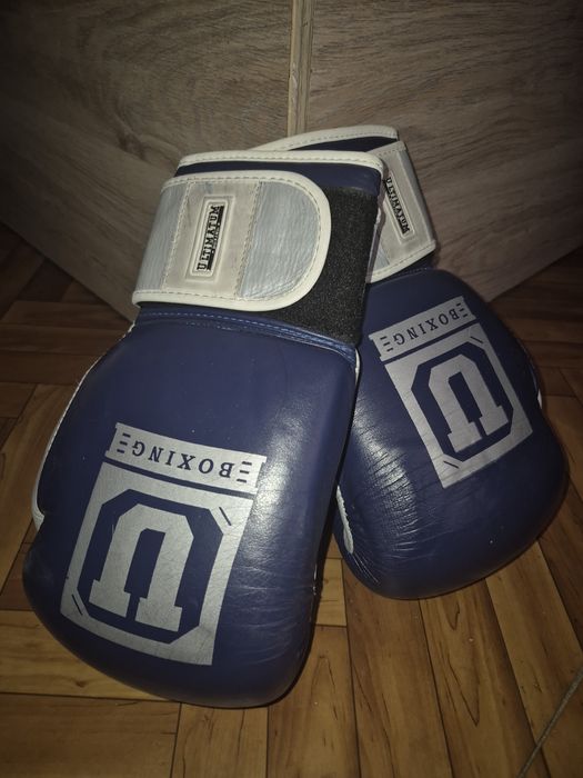 Боксеркие перчатки