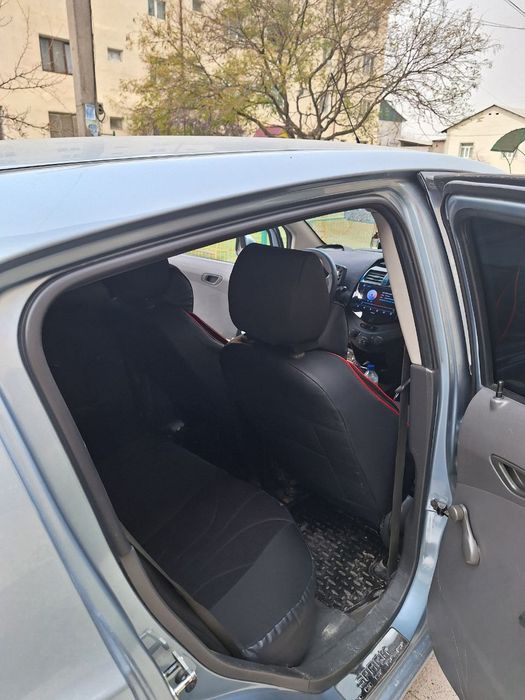 Продается  Chevrolet Спарк евро 2015 года