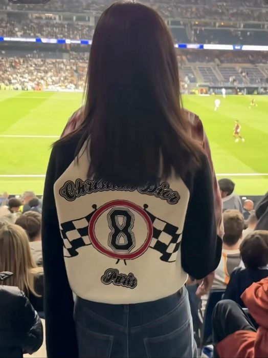 яке суичър D.I.O.R.