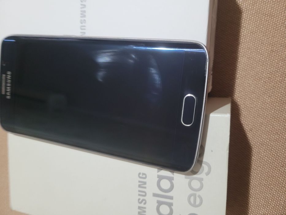 Продам  телефон SAMSUNG  S6  Galaxy edqe