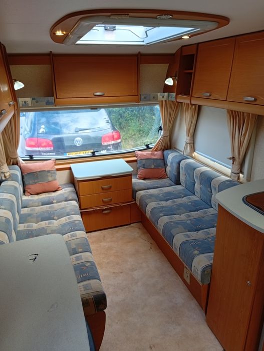 Rulota ușoară 900kg an 2008 de 3 persoane preț 4500€