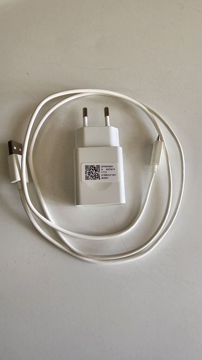 Зарядни/адаптери за мобилни телефони,часовници,блутут слушалки