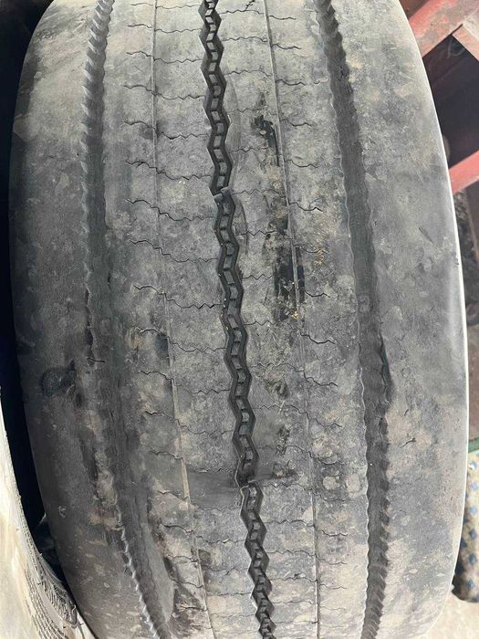 Рулевая резина bridgestone 385\55\22.5