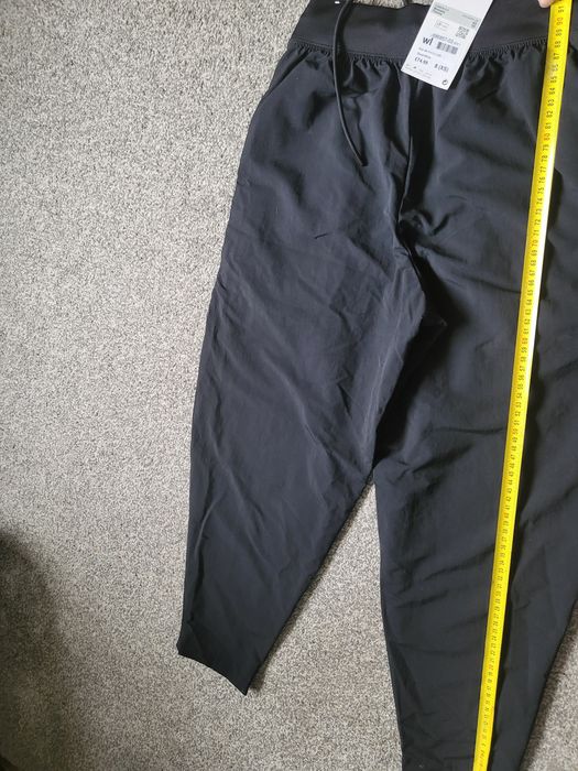 Nike pantaloni de dama