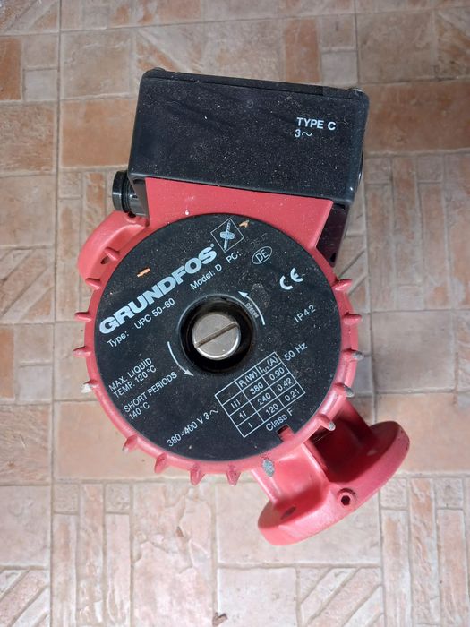 Помпа за парно Grundfos UPC 50-60
