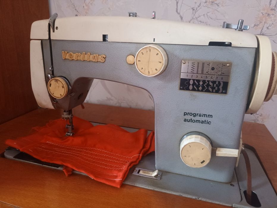 Продам Швейную машину