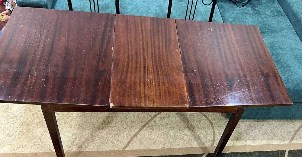 Стол,стул для гостиной